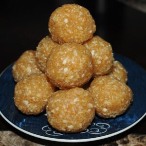 Coconut Oats Laddu